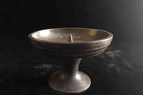 灯台是什么意思