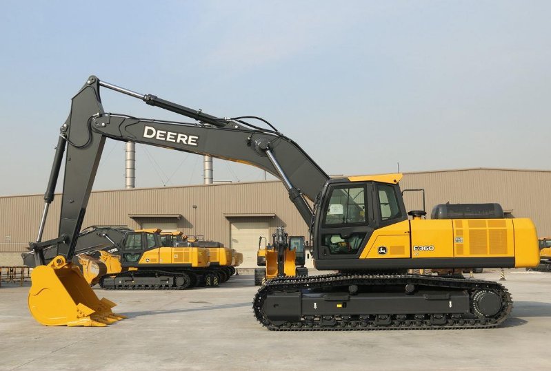 学习挖掘机多少钱啊？