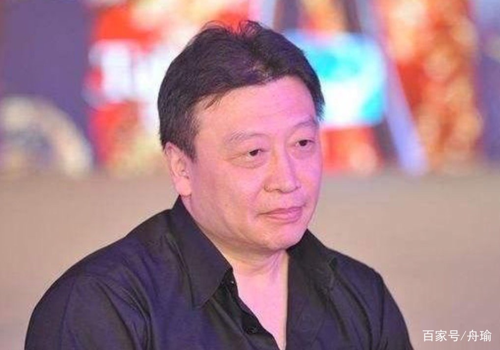 范冰冰真实靠山，成龙都要礼让3分，就连洪金宝也不够资格，他是谁？