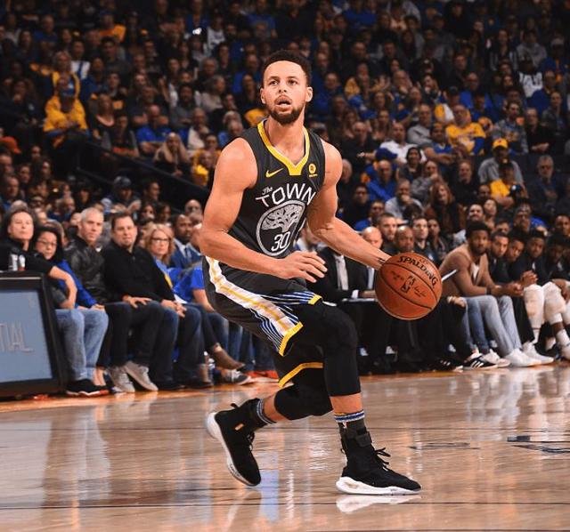 NBA库里会为了更多的钱去联手湖人吗？