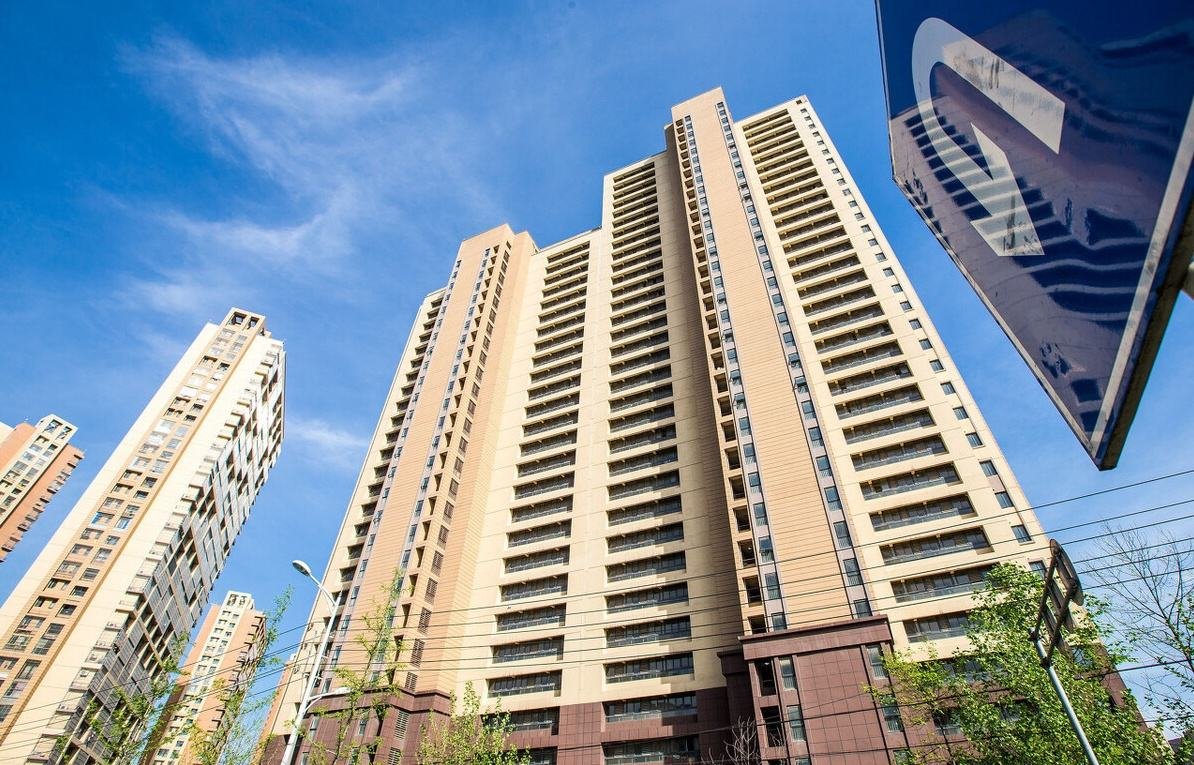 房价全线下跌，明年房地产行业会更冷吗？