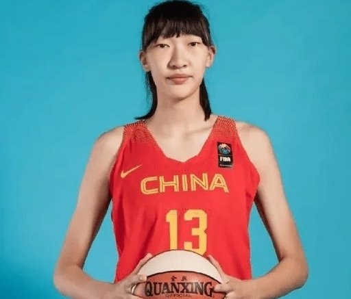 四川女篮官宣韩旭加盟，她的实力如何？
