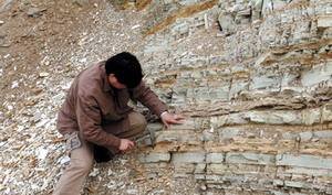 国家规定不能私自盗挖古墓的原因是什么？