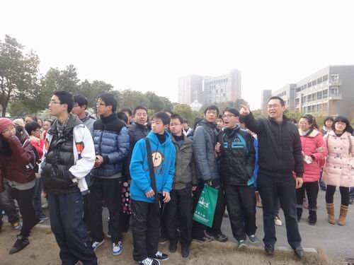 平湖市东湖中学的介绍