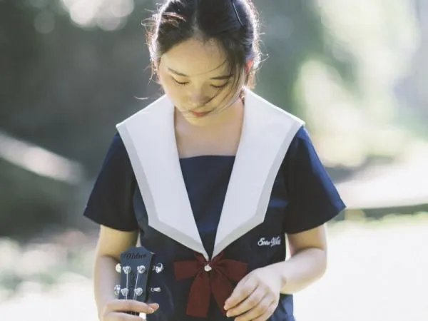 使用jk制服女生头像的人，一般性格都怎么样？