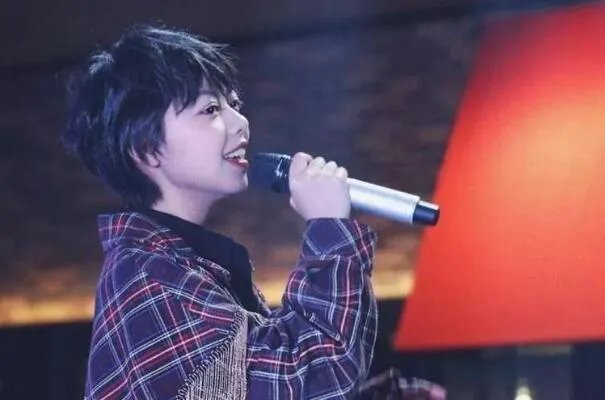 2021好听的甜蜜歌曲top10：《有点甜》上榜，第五遇见便是幸运