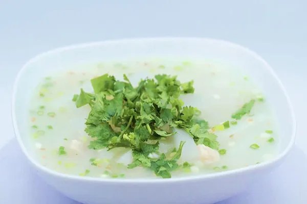 干贝的家常做法 干贝萝卜汤的做法