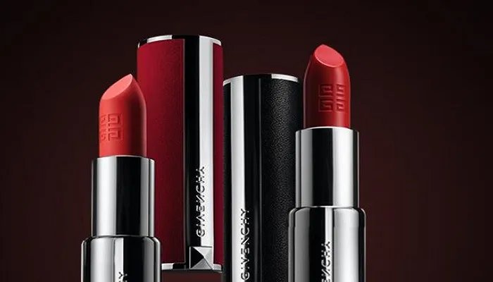 纪梵希和赫本的故事 纪梵希和赫本的故事简介