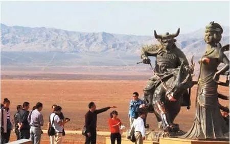 铁扇公主铜像敏感部位“被裸露”