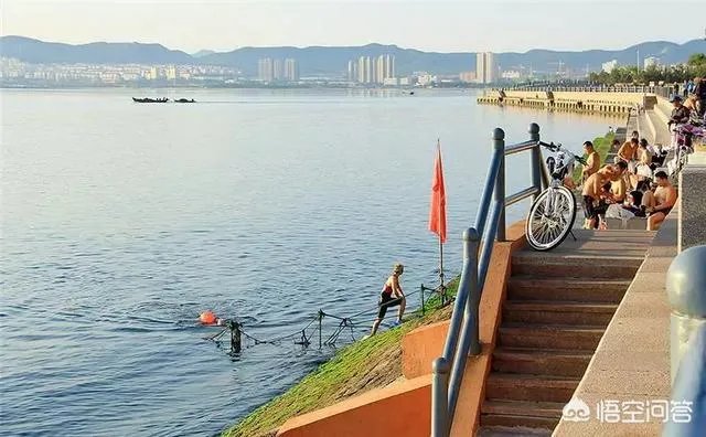 威海比日照如何，哪个更好玩？