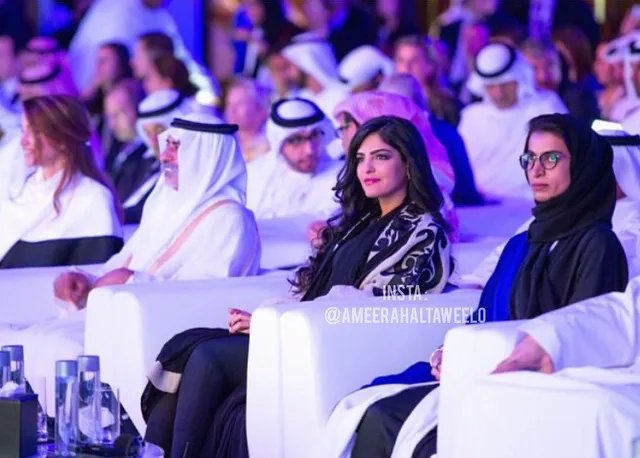 沙特王子的妻子们图片 沙特老国王奢侈生活揭秘