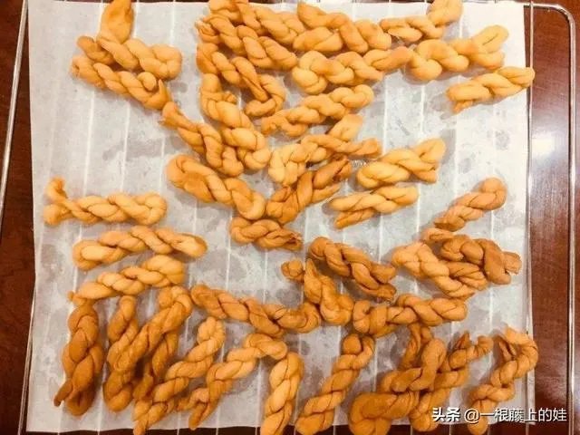 怎样炸麻花？