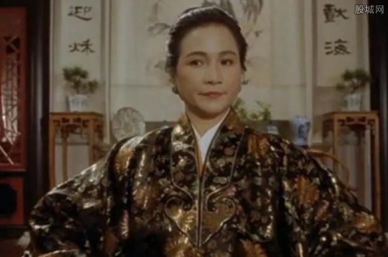 郑佩佩女儿惨死的真正内幕 郑佩佩女儿是怎么死的