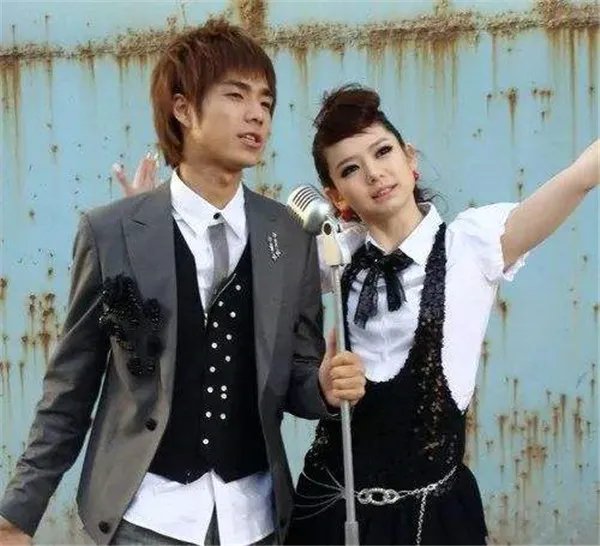 戚薇袁成杰为什么分手 袁成杰戚薇真的在一起过吗