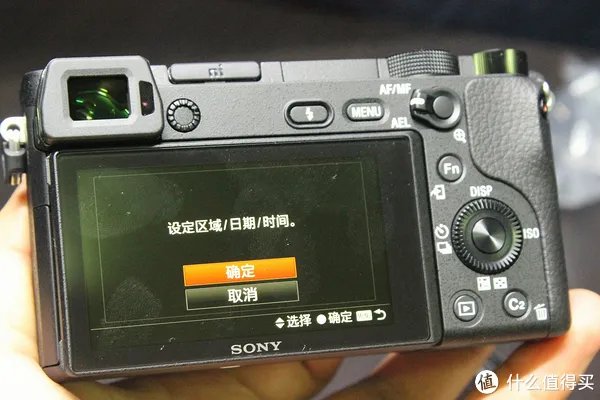体积小、重量轻、参数强大:SONY 索尼 A6300 APS-C画幅 微单相机