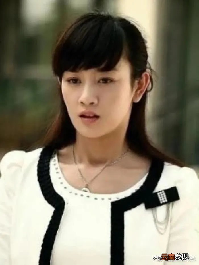 张檬承认自己后悔整容 张檬整容前后照片对比