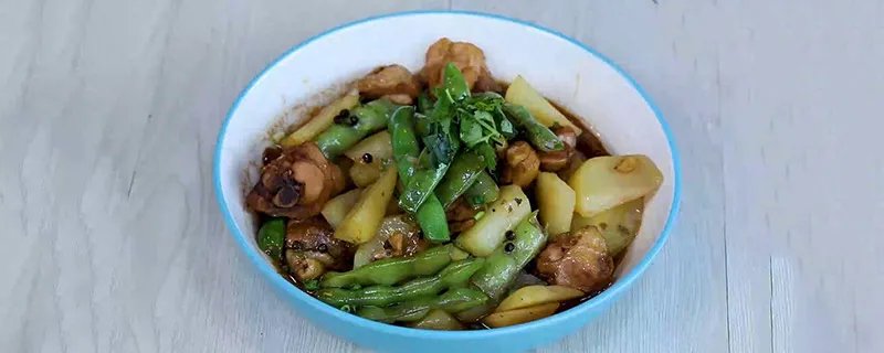 土豆炖鸡块的家常做法 土豆炖鸡块的做法
