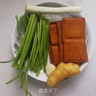 芹菜炒香干