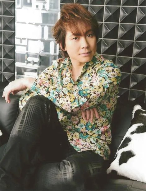 置鲇龙太郎在柯南中给谁配音