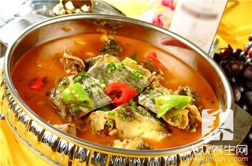 红烧小甲鱼的做法是什么？