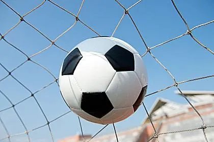 世界杯足球比赛 中场休息的时间为多少分钟