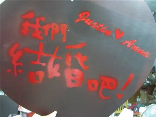 个性婚纱照造型推荐 几招教您拍出个性的婚纱照