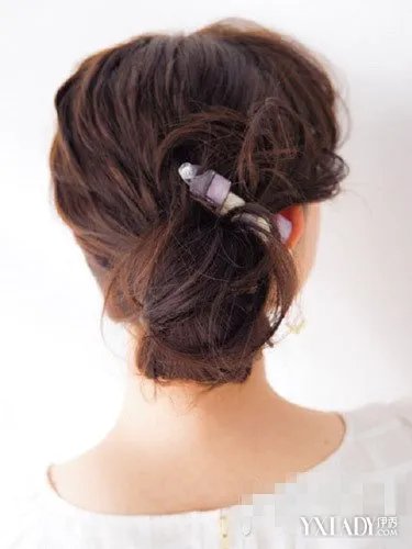 简单好看的发型扎法步骤分分钟完美蜕变