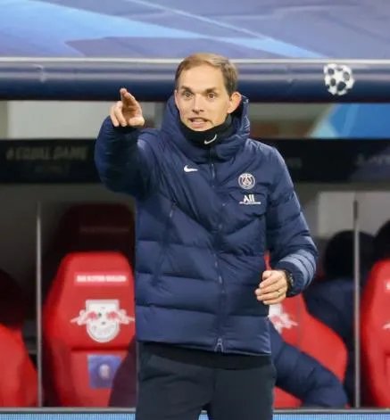 图赫尔用的什么战术