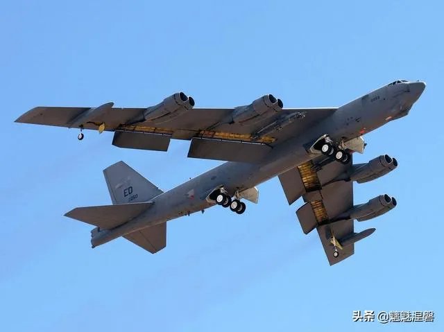 美国B2隐形轰炸机的造价是多少？觉得如何？