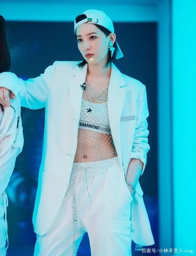 岳云鹏评论李斯丹妮腿粗不适合跳舞，他这么说的底气在哪？