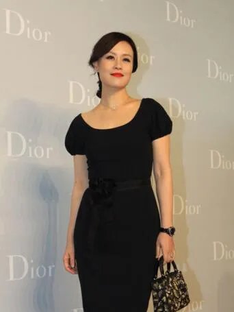 邬君梅有孩子吗  47岁邬君梅遗憾无儿女