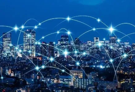 明星公告中所谓的“不想占用”的公共资源，到底指的是什么？