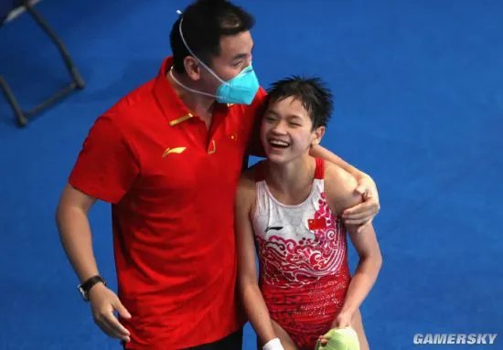 14岁全红婵10米台夺金 三跳满分创奥运会新世界纪录