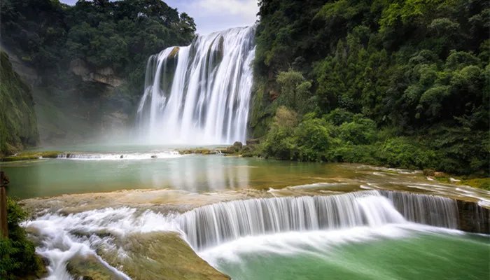 中国最大的瀑布是哪 中国最大的瀑布是哪里的瀑布