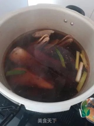 麻辣鸭头