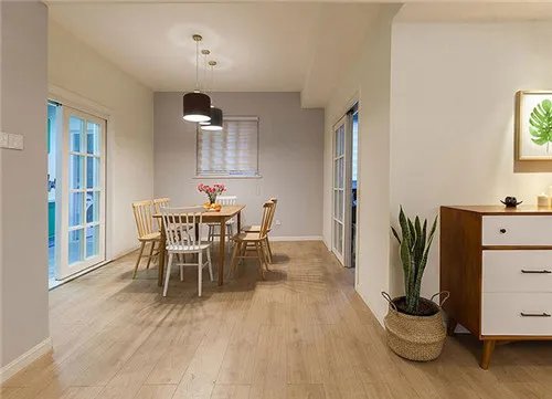 长餐桌尺寸一般是多少