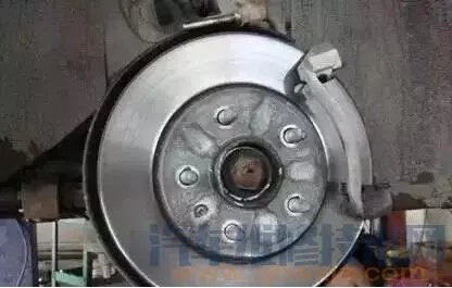 汽车方向盘抖动的原因和解决办法