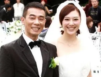 身价上亿仍不满足,陈小春应采儿被曝改名转运,你怎么看?