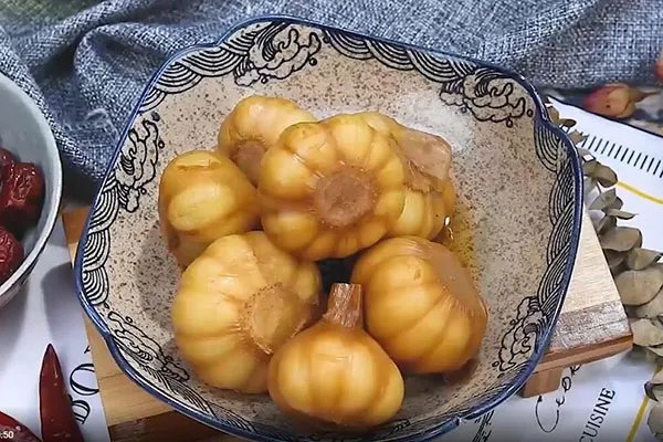 糖醋蒜的做法 如何自制糖醋蒜