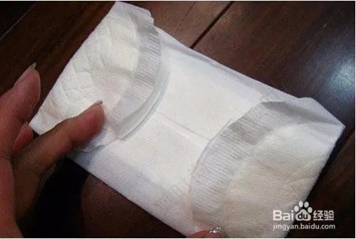 卫生巾怎么用