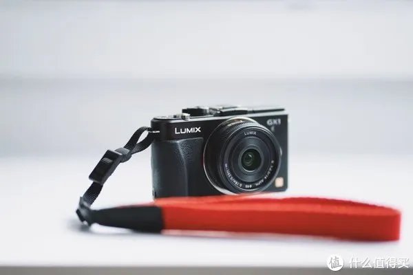 摄影器材 篇一：500元的口袋相机——松下 GX1