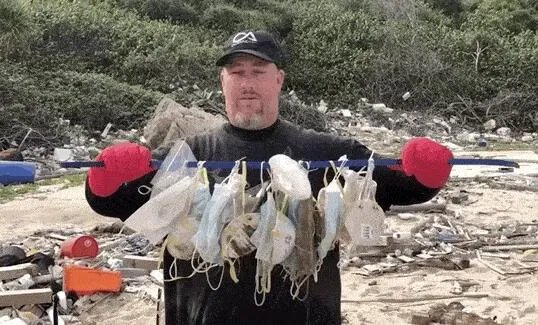 去年超15亿只废弃口罩流入海洋是什么情况 口罩对环境有什么影响