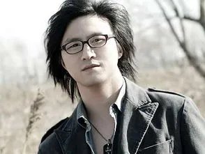 汪峰第三任前妻近照曝光,她的气质怎么样?