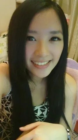 台湾新晋lol美女解说林妤 甜美可人的邻家女孩