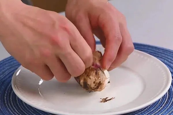 糖醋蒜的做法 如何自制糖醋蒜