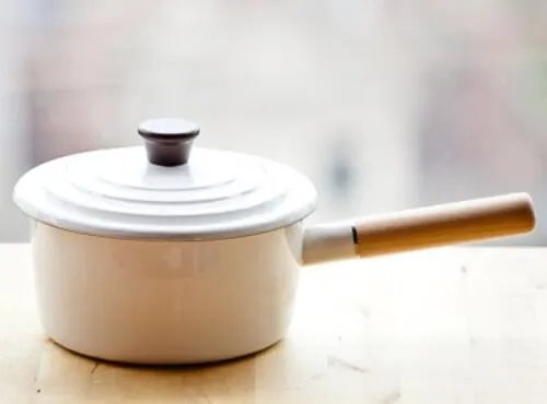 白色搪瓷锅烧黑了怎么洗