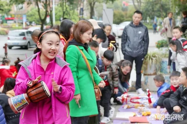 如果学校安排组织一些校服或旧物交易，这样是否是对学生进行节俭，环保的实际教育？