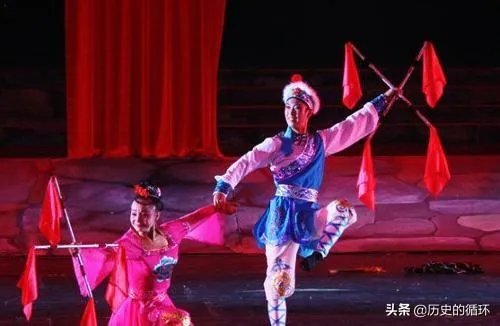 忻州河曲二人台的历史与发展是怎样的？