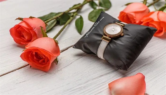 结婚纪念日送什么花