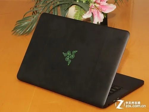 最薄的顶配游戏平台 雷蛇Blade全面解析